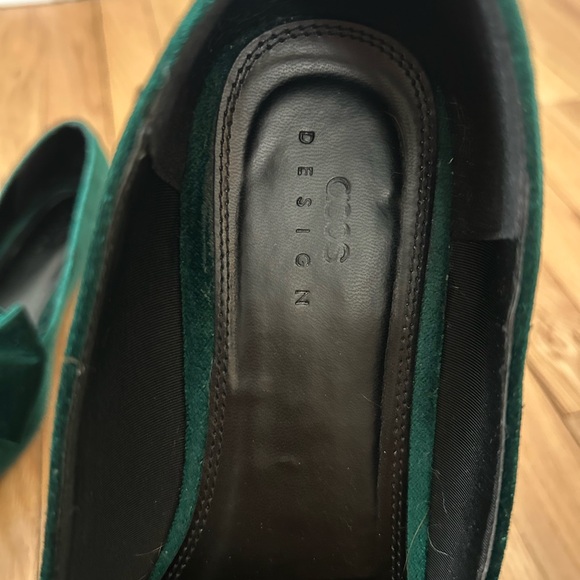 ASOS Green Velvet Flats with Bow - Picture 2 of 5